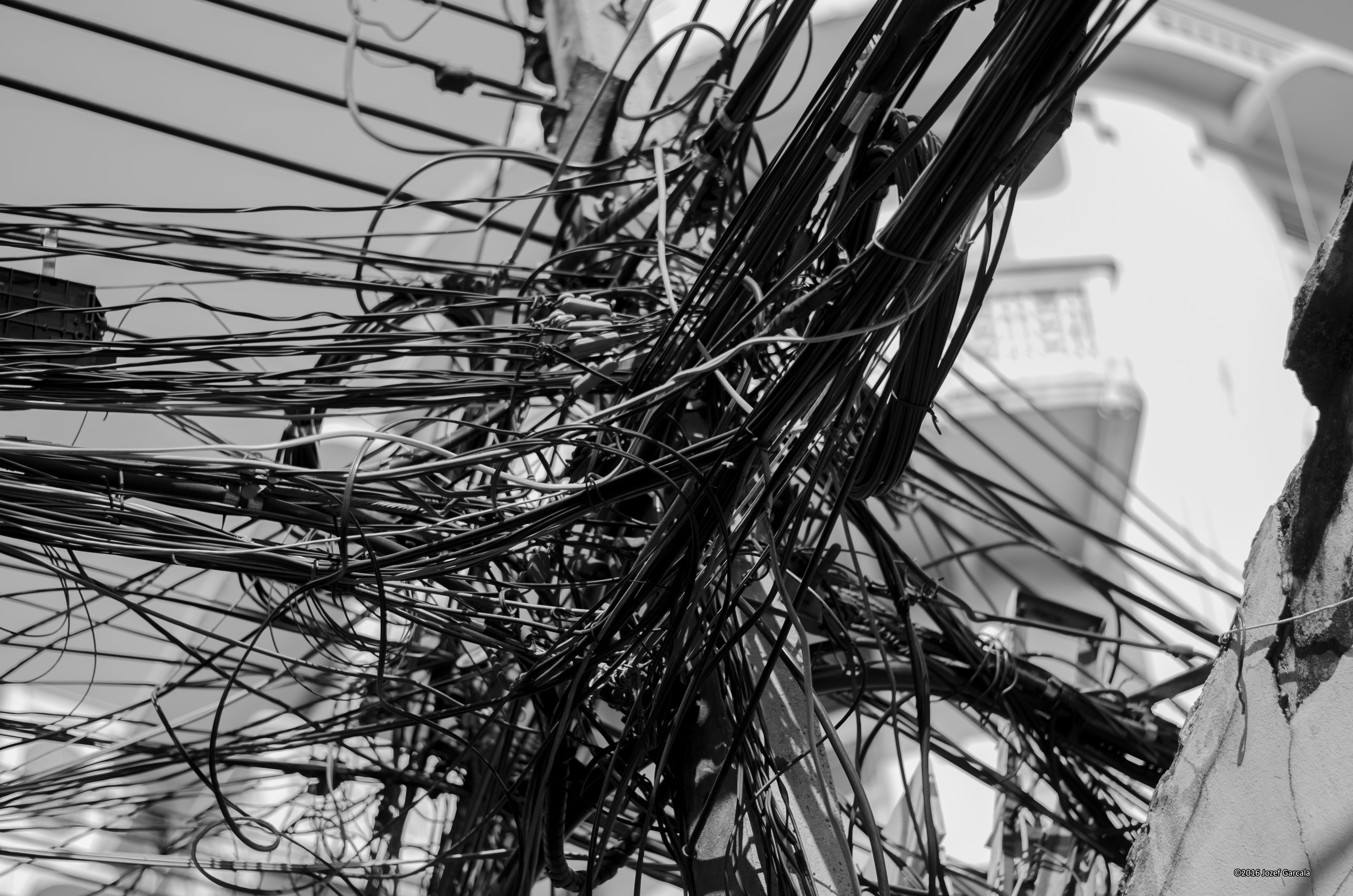 electric-cables-in-bangkok